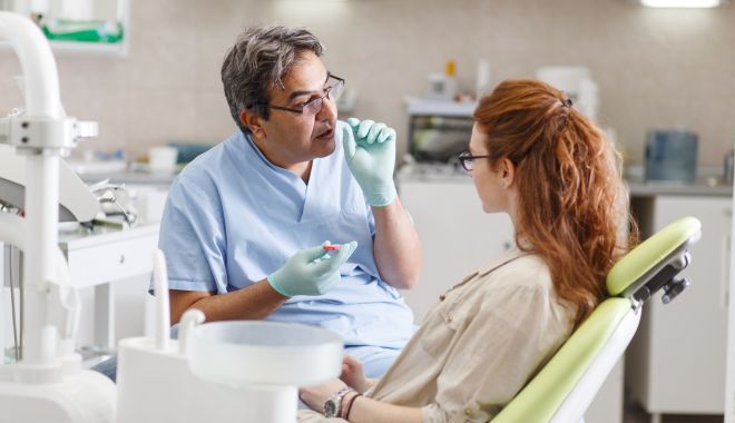 Sfatul medicului - Afectarea smalţului dinţilor vă poate slăbi structura dentară - smaltdinti-1631884088.jpg