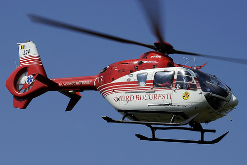 Un copil de doi ani în comă după ce a băut insecticid, adus cu un elicopter la București - smurd-1339241193.jpg
