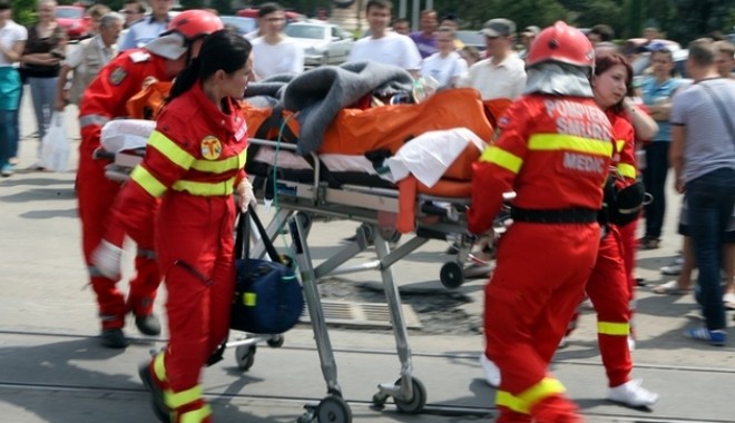 Primii răniți din Muntenegru au ajuns la Spitalul Floreasca - smurd-1372177506.jpg