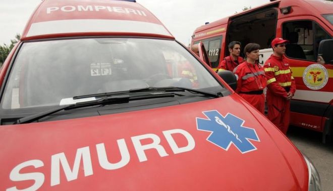 MODA LIVE-URILOR PE FB face alte victime/ Un bărbat și-a transmis în direct tentativa de sinucidere - smurd-1529393890.jpg