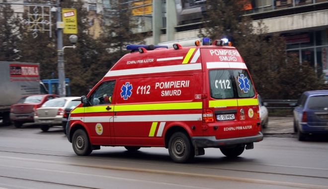 TRAGEDIE FĂRĂ MARGINI! Doi copii care se jucau cu un skateboard au fost striviți de o dubă - smurd-1536235007.jpg