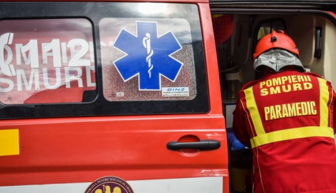 TRAGEDIE LA COSTINEȘTI! Un tânăr A MURIT ELECTROCUTAT - smurd-1594620860.jpg