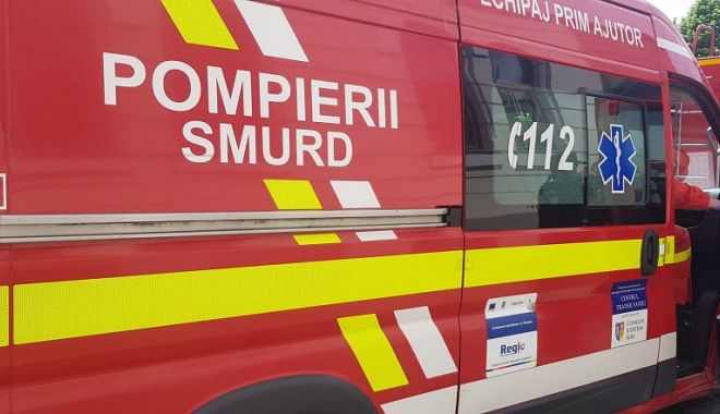 Accident rutier cu 15 persoane implicate, pe Autostrada Soarelui - smurd-1689402208.jpg
