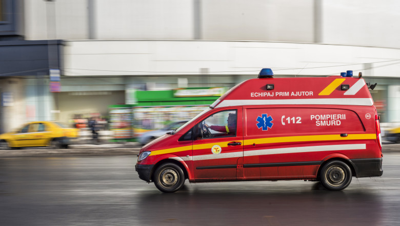 Accident rutier în Cernavodă. Doi pietoni au fost loviți