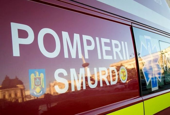 Tragedie la mall: o femeie a murit după ce a căzut de pe terasă - smurd-cluj-1742553763.jpg