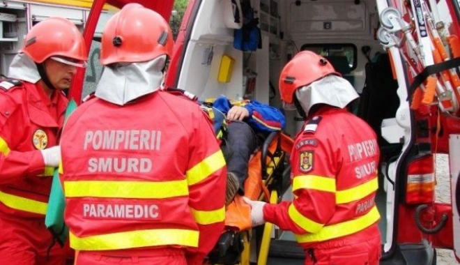 UPDATE / GRAV ACCIDENT RUTIER LA CONSTANȚA. UN COPIL A FOST LOVIT DE TIR - smurd4640x382-1498219434.jpg
