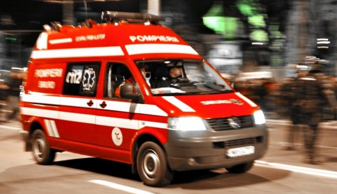 Bărbat tăiat cu un cuțit pe față, după un conflict într-un fast food - smurd701392001525678265-1526897135.jpg
