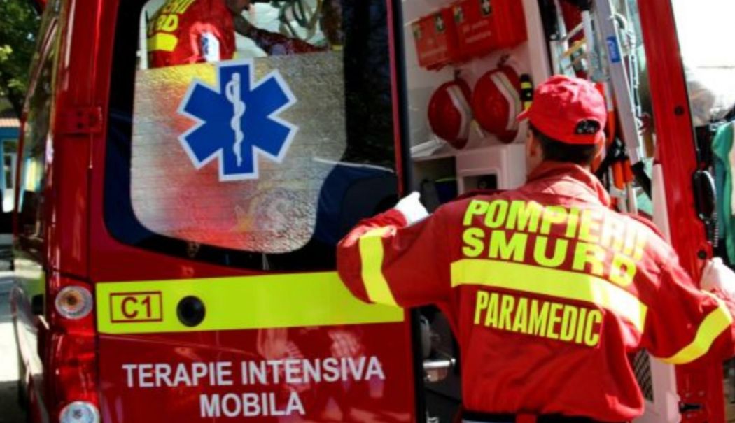 UPDATE Un pieton a fost lovit de o mașină pe strada Mircea cel Bătrân din Constanța - smurd70183d62dacbe-1761902753.jpg