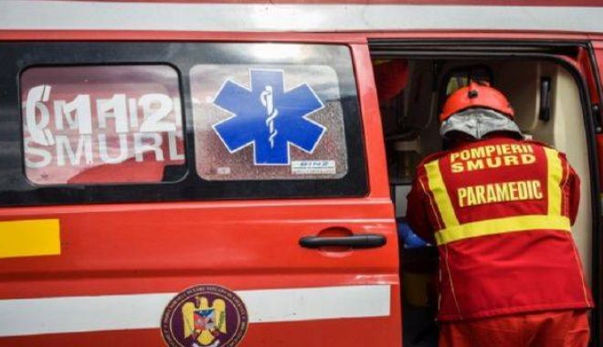 Un băiat de 10 ani, accidentat mortal după ce a traversat strada prin loc nepermis - smurd728x336-1674932289.jpg