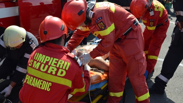 Accident rutier, urmat de incendiu, în județul Constanța - smurdb-1600967668.jpg