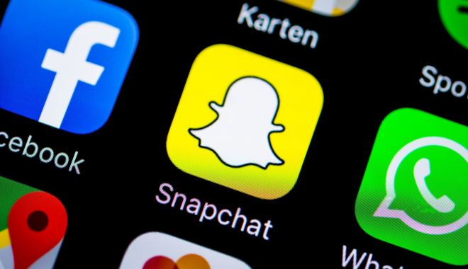 Snapchat blochează permanent contul lui Trump din motive de „siguranţă publică” - snapchat-1610610815.jpg