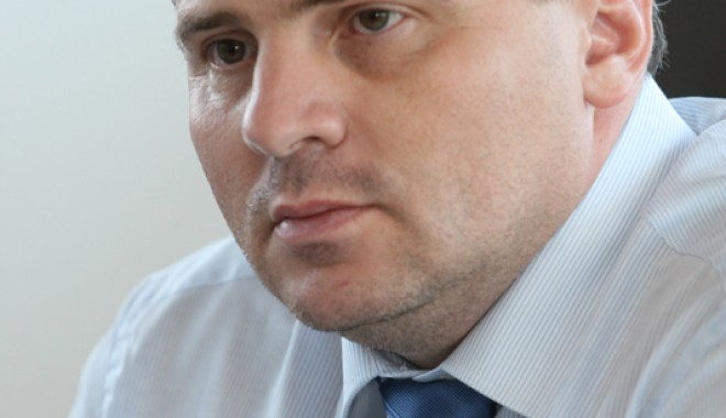 Romulus Mincă se ia la trântă cu colegii de partid care i-au retras sprijinul politic - sncromulusflorinminca24-1308493929.jpg