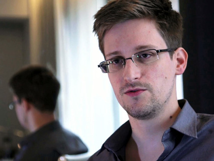 Snowden nu a primit niciun ban  pentru 