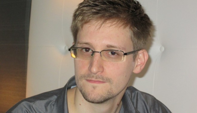 PREMII NOBEL. Edward Snowden, posibil laureat - snowden-1412577668.jpg