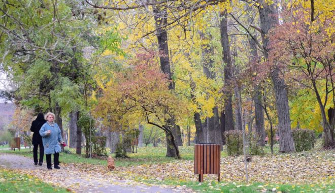 Soare și maxime de 19 grade, astăzi, la Constanța - soare-1539871366.jpg