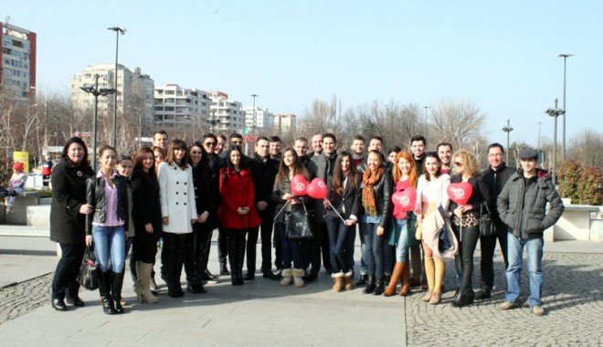 Social-democrații au marcat Dragobetele, la Constanța - socialdemocratiiaumarcat-1393253785.jpg