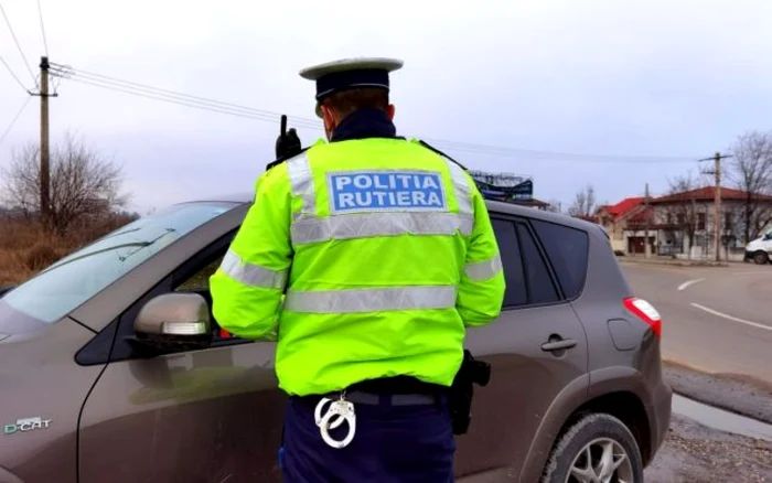 După ce a băut zdravăn, un șofer din Constanța s-a urcat la volan, dar a fost prins de polițiști - sofer-beat-1745747647.jpg