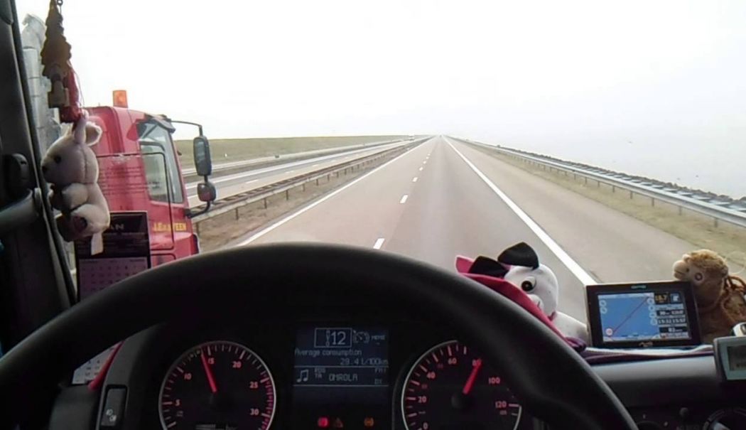 Șofer român de TIR mort pe o autostradă din Belgia - sofer-roman-tir-mort-belgia-1715508312.jpg