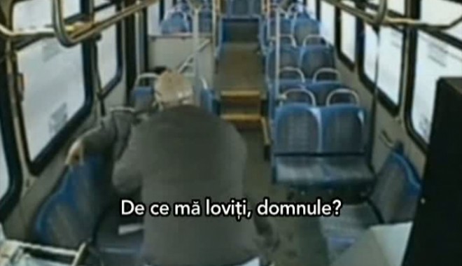VIDEO. Un șofer de autobuz a snopit în BĂTAIE un călător! Motivul este incredibil - soferagresiv82452800-1365943287.jpg