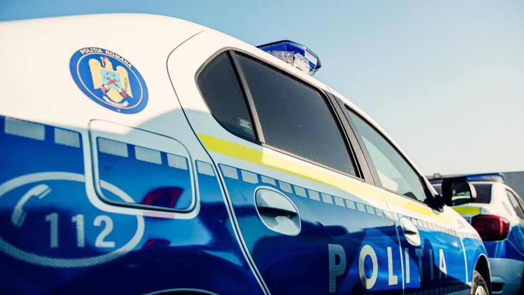 Doi șoferi depistați în trafic de polițiștii rutieri constănțeni: unul băut, altul fără permis - soferi-1772198993.webp