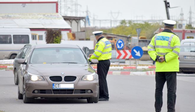 Șoferi prinși pe picior greșit! Printre ei, o puștoaică de 16 ani, la volan fără permis - soferidosarepenale-1526307538.jpg