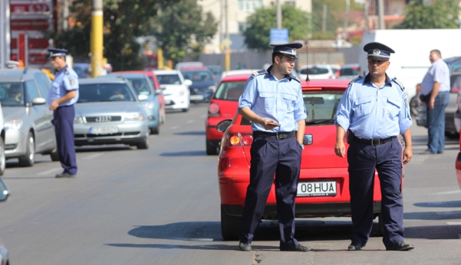 Polițiștii detașați pe litoral nu iartă pe nimeni. A început sezonul amenzilor - soferilasatifarabani-1468160573.jpg