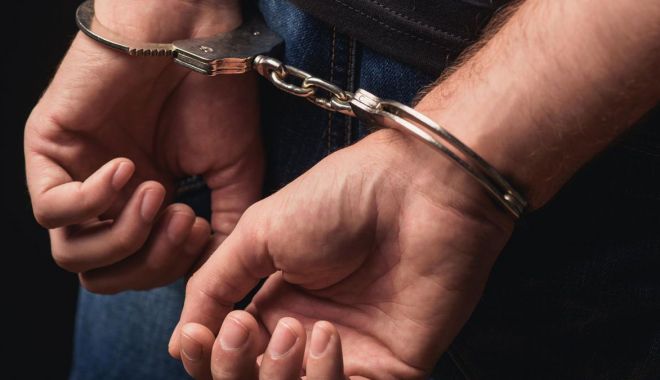 Prins de polițiști, acuzat de ucidere din culpă - soferimpuscatretinut-1576879095.jpg