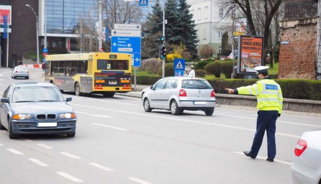 Șoferii care circulă fără rovinietă ar putea să scape de amendă - soferirovinieta-1518019992.jpg