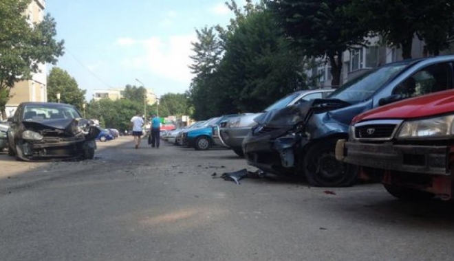 CINCI DINTR-O LOVITURĂ! Tânăr de 19 ani, reținut de polițiști - sofermasini72552100-1467455187.jpg