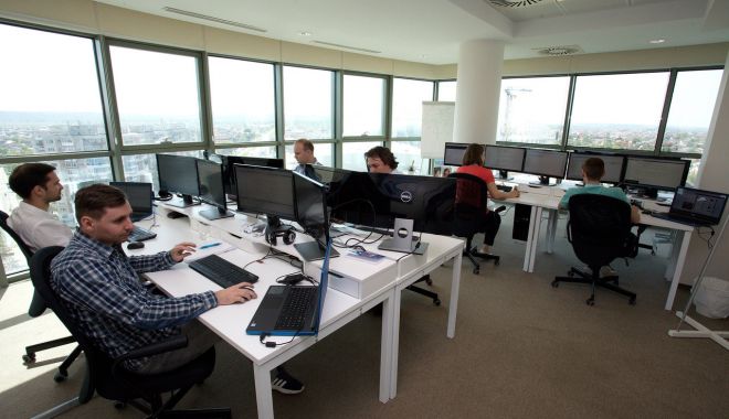 Criză de programatori la nivel european: 6 din 10 companii au întâmpinat dificultăţi în angajarea de specialişti IT