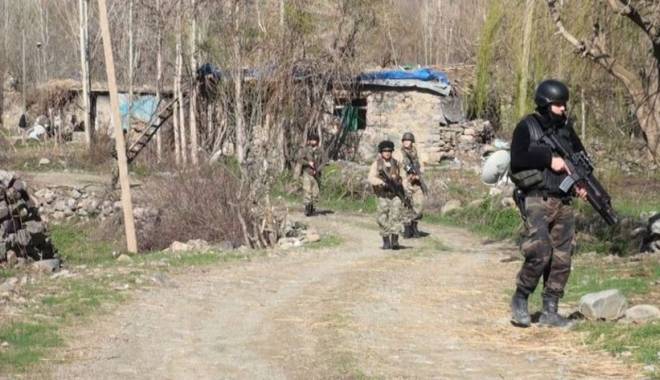 Opt soldați turci au fost uciși într-un atac cu bombă atribuit PKK - soldat-1439995796.jpg