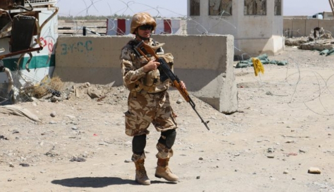 Explozie la cea mai mare bază americană din Afganistan - soldatkandahar-1478939470.jpg