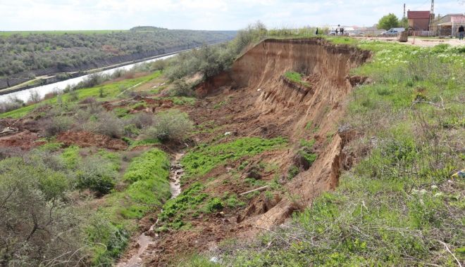 Solicitare de peste 54 milioane de lei pentru lucrările la alunecările de teren de la Cumpăna - solicitaredepeste54milioanedelei-1569179897.jpg