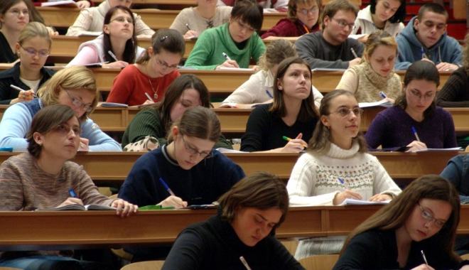 Constanța - absolvenții îngroașă rândurile șomerilor. Slab pregătiți, își găsesc cu greu de muncă - somajabsolventi3-1495812487.jpg
