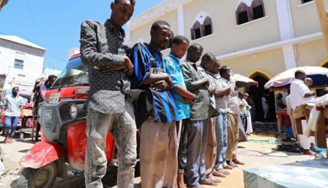 Forţele de securitate somaleze au eliberat hotelul din Mogadiscio asediat de jihadişti - somalia-1661084868.jpeg