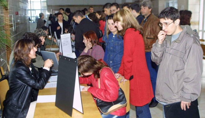 ANOFM/ A crescut din nou șomajul - someritineri21350385075-1353842296.jpg