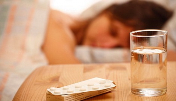 Gest extrem al unei tinere din Constanța. A încercat să se sinucidă cu alcool și somnifere - somnifere-1406527375.jpg