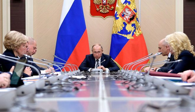 Sondaj în Rusia. Guvernul nu acționează în interesul oamenilor! - sondaj-1575069033.jpg