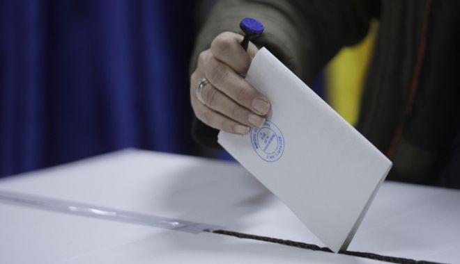 Iată ce cred românii despre alianța PSD-PNL, în urma unui sondaj CURS