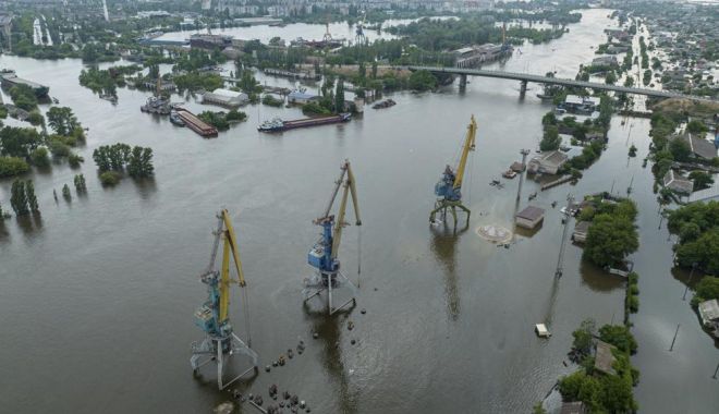 DEZASTRU ECOLOGIC: 150 de tone de ulei industrial au ajuns în Marea Neagră după distrugerea barajului Kahovka - sonde-1686493523.jpeg