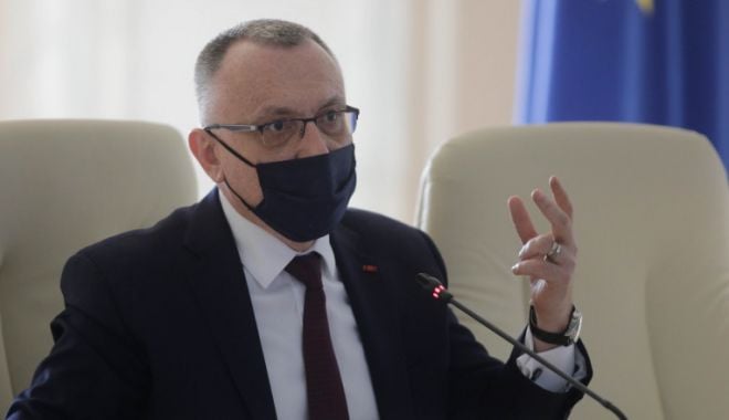 Sorin Cîmpeanu: Intenţionăm să promovăm înfiinţarea de centre de consiliere în fiecare şcoală - sorin-1619427875.jpg
