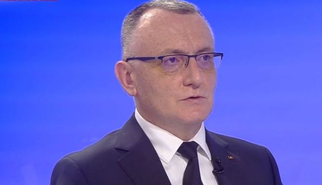 Sorin Cîmpeanu anunță cum se pot reîntoarce la școală elevii după 8 zile de şcoală online - sorin-1633532503.jpg