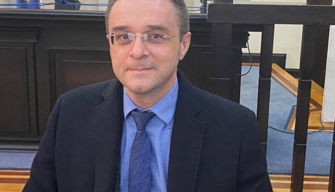 Prof. Sorin Mihai, împreună cu doi inspectori, în prima mobilitate Erasmus, la Madrid - sorin-mihai-1-1709733876.jpeg