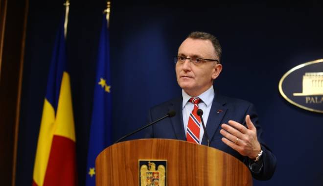 Profesorii așteaptă vestea cu nerăbdare - sorincimpeanu-1440422802.jpg