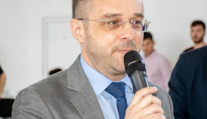 ANUNȚUL INSPECTORULUI ȘCOLAR GENERAL. Decizie de ultim moment a profesoarei de matematică de la Școala Nr. 30 - sorinmihai4-1668584673.jpg