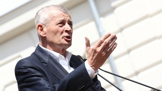 Bucureștenii, chemați la referendum pe eutanasierea câinilor - sorinoprescu50072600-1378387026.jpg