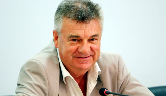 De ce a rămas Universitatea 