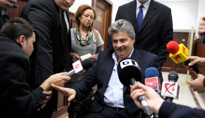 Sorin Ovidiu Vîntu pierde și procesul cu Elena Udrea în care a cerut daune de un milion de euro - sov-1323106941.jpg