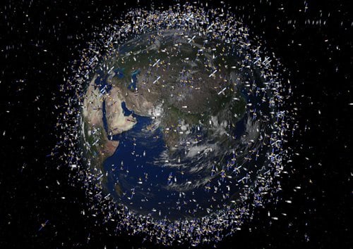 Gunoaiele din jurul Pământului ar putea pune în pericol navele spațiale și sateliții - spacejunk-1314951340.jpg