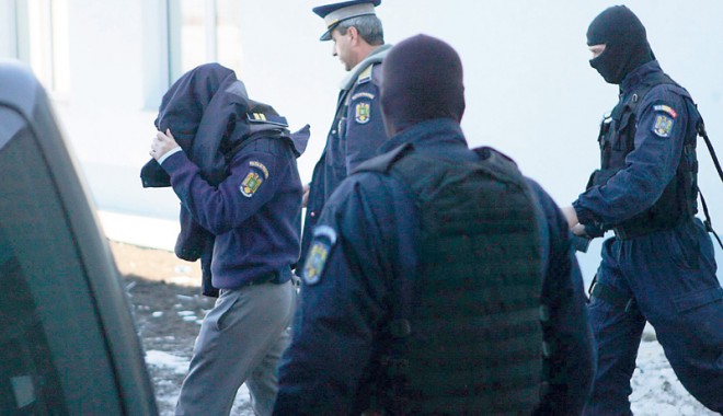 Infractorii și corupți din vamă împărțeau 1,76 miliarde de lei, din accize - spagarivama-1311964060.jpg